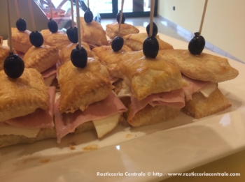 Millefoglie con mortadella e ricotta affumicata