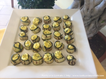 Rotolino di zucchine con ricotta e zafferano